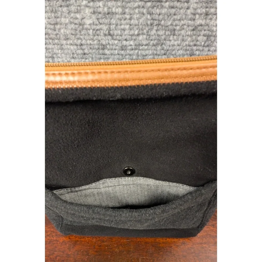PrAna Wool Blend Crossbody Bag Black Brown Trim Outdoor Travel Purse - Picture 5 of 12
